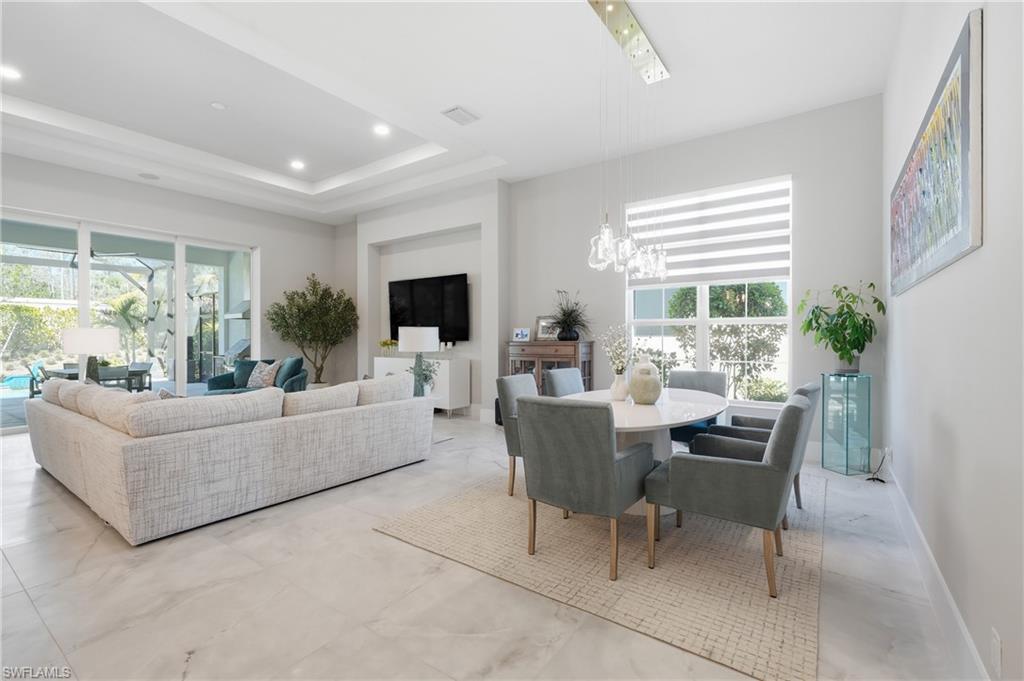 CAYMAS - Residential