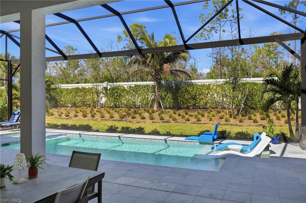 CAYMAS - Residential