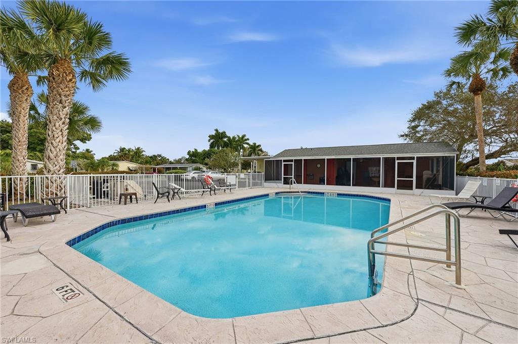 RIVERWOOD - Residential