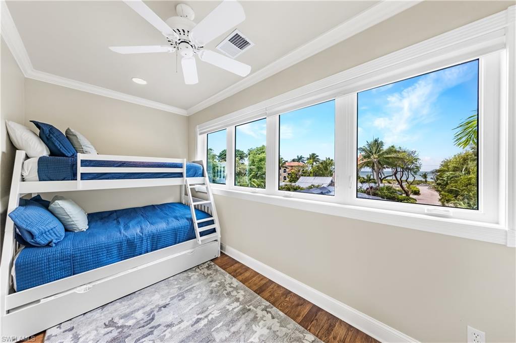 DICKEYS JOHN R SUBD - Residential