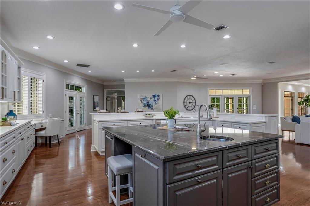 PELICAN BAY WOODS - Residential