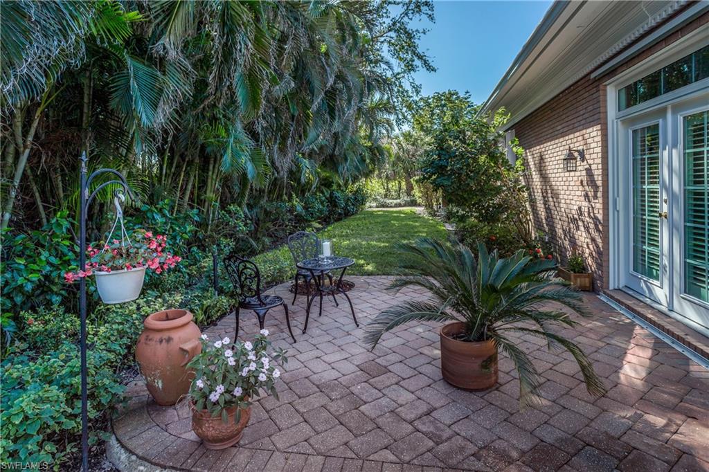 PELICAN BAY WOODS - Residential