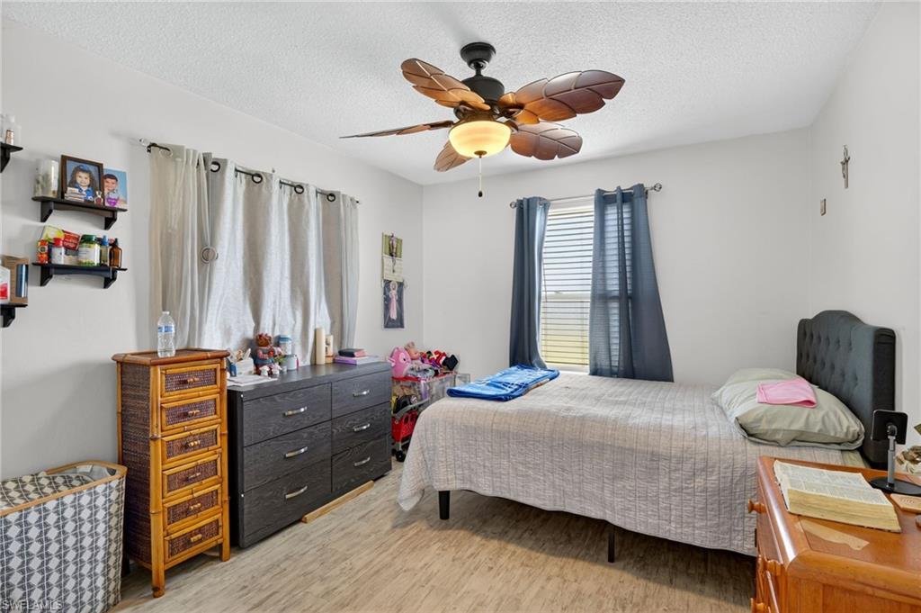 PINEWOOD CONDOMINIUM - Residential