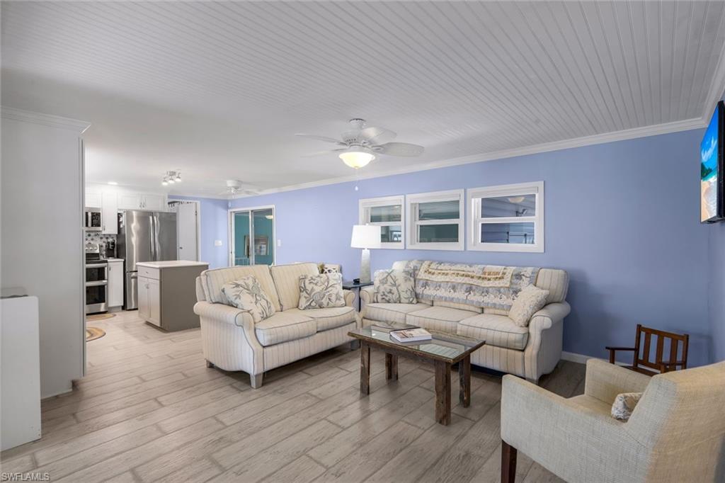 IMPERIAL BONITA ESTATES - Residential