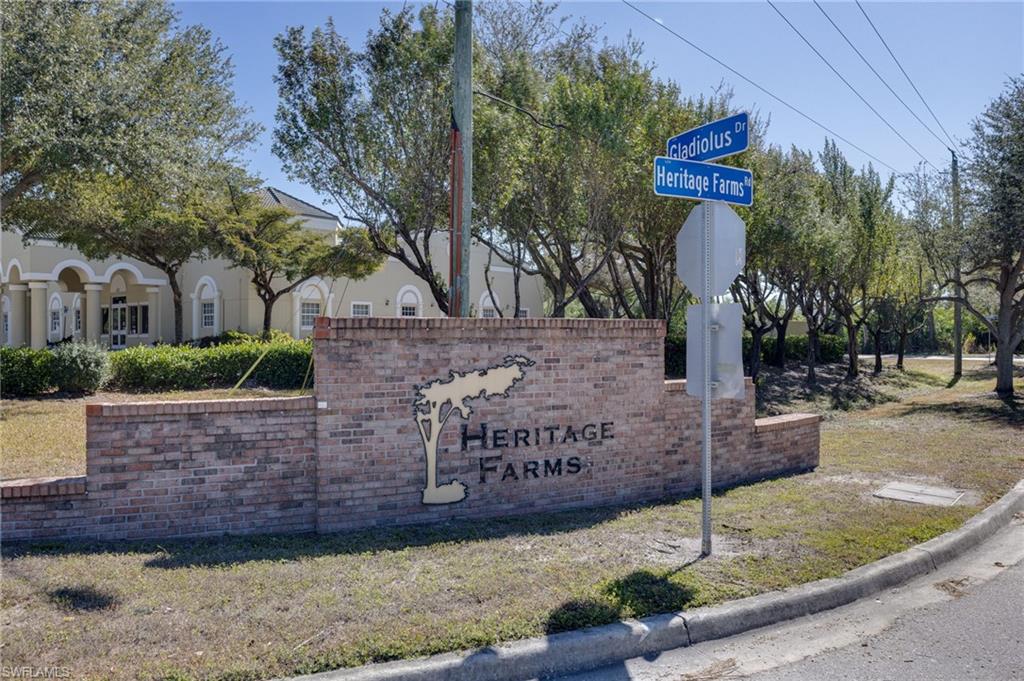 HERITAGE FARMS - Residential