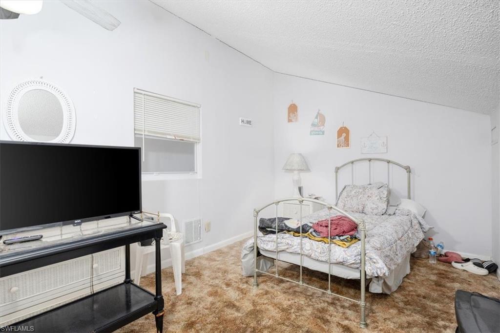 SAN CARLOS PARK - Residential