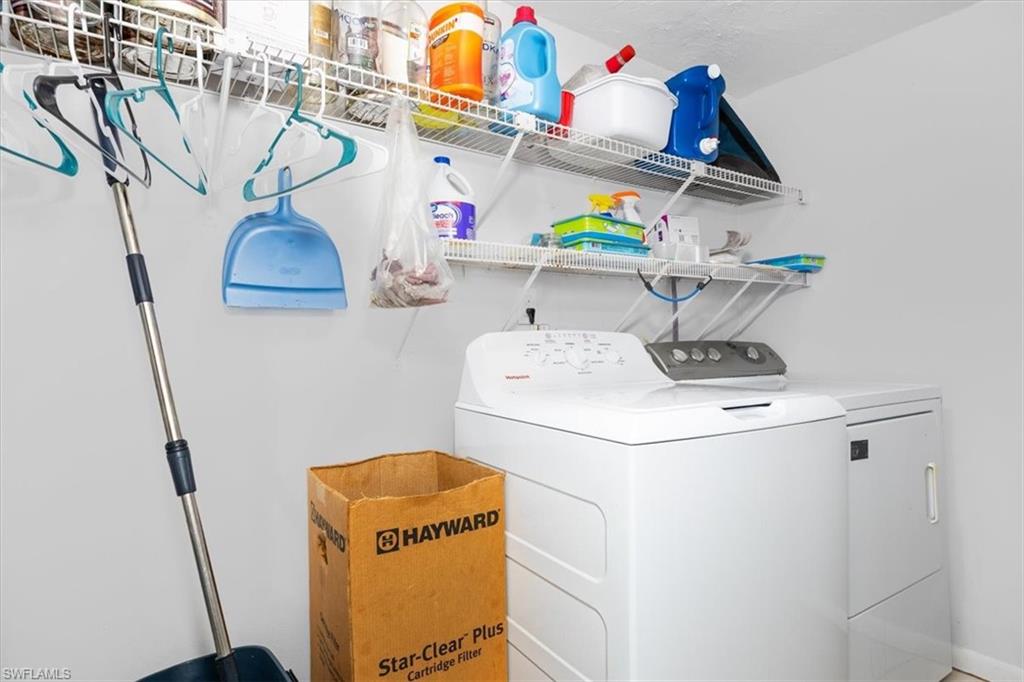 SAN CARLOS PARK - Residential