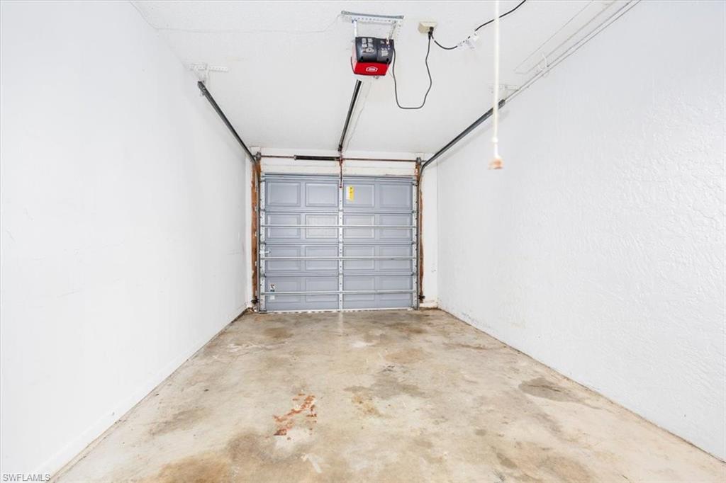 SAN CARLOS PARK - Residential