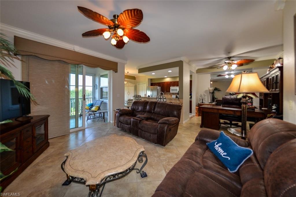 LAKESIDE GREEN - Residential