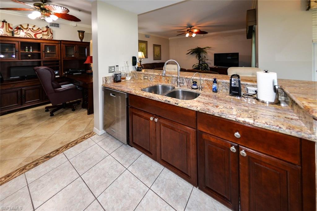 LAKESIDE GREEN - Residential