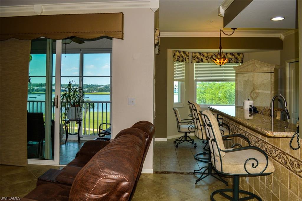 LAKESIDE GREEN - Residential