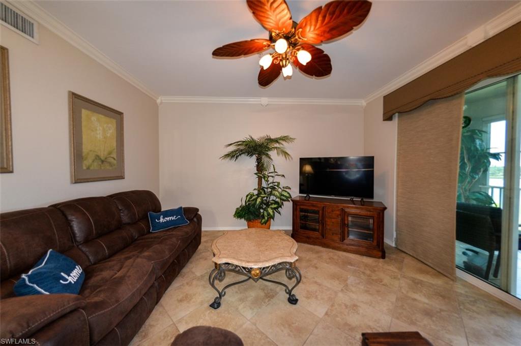 LAKESIDE GREEN - Residential