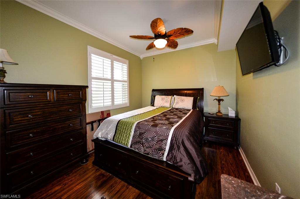 LAKESIDE GREEN - Residential