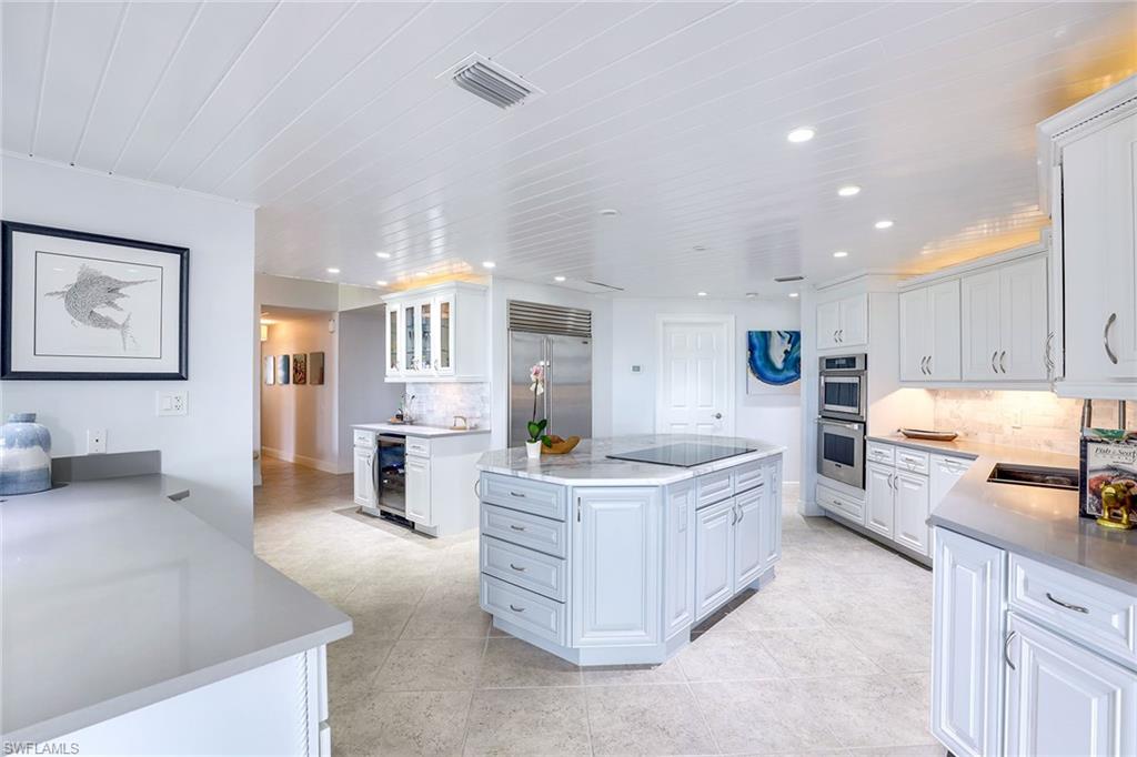 MONACO BEACH CLUB - Residential