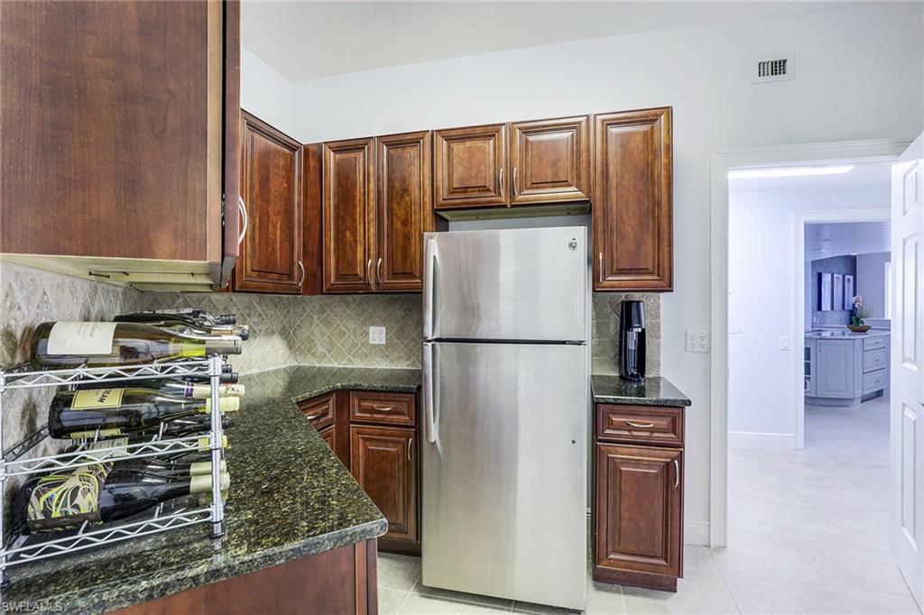 MONACO BEACH CLUB - Residential