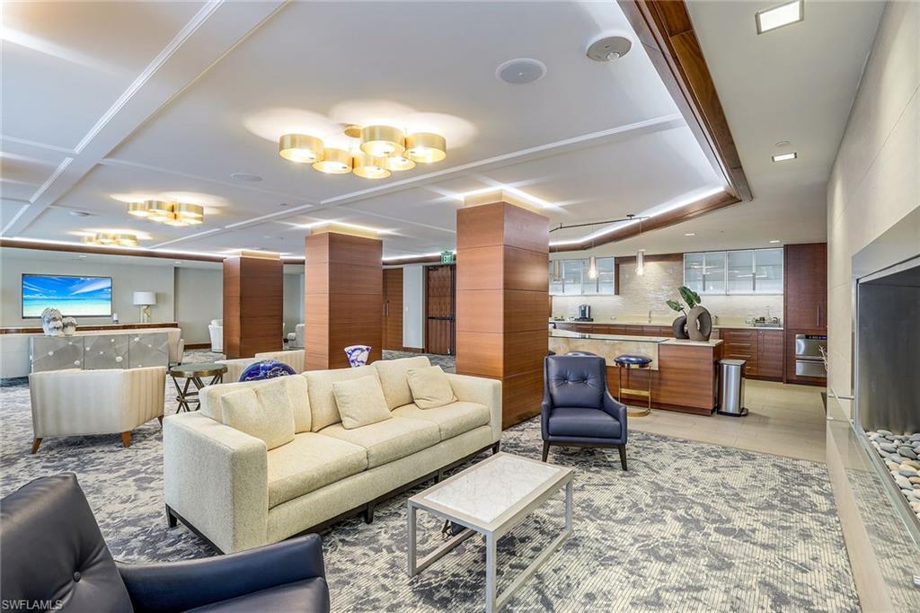 MONACO BEACH CLUB - Residential