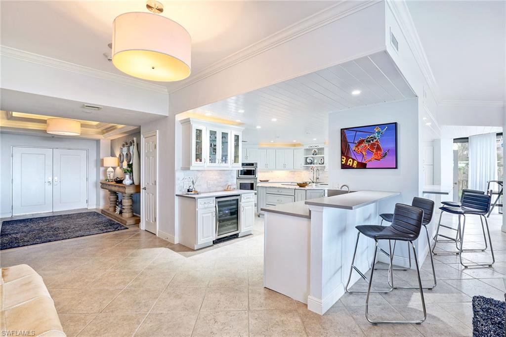 MONACO BEACH CLUB - Residential