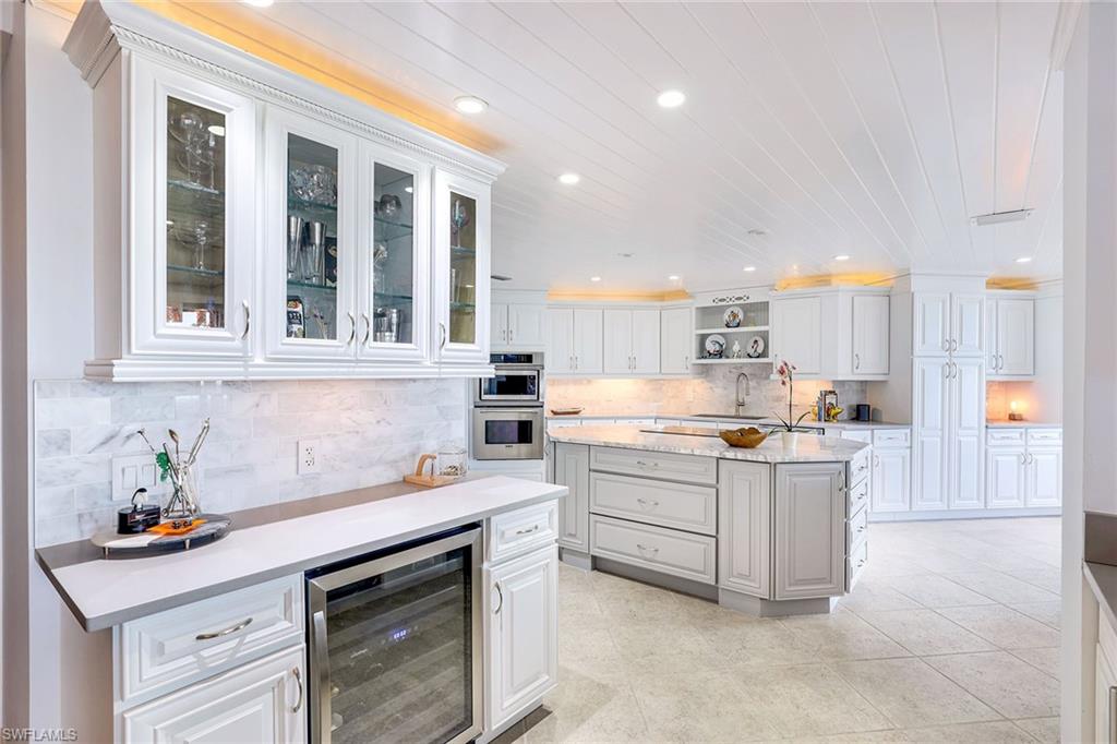 MONACO BEACH CLUB - Residential