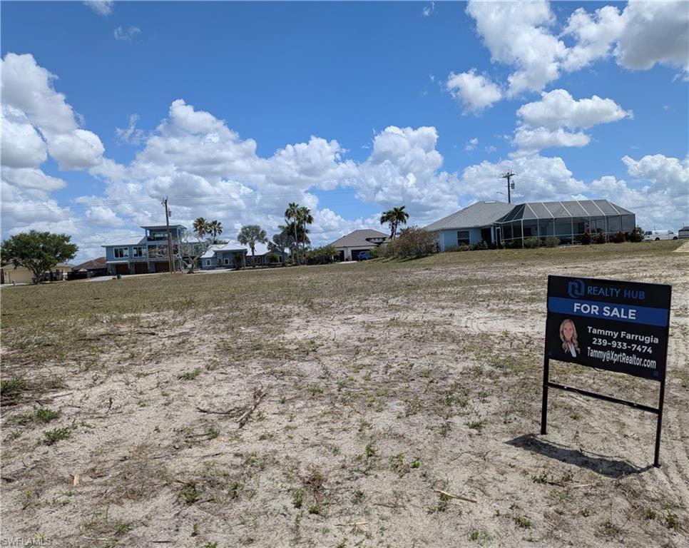 PIRATE HARBOR - Land