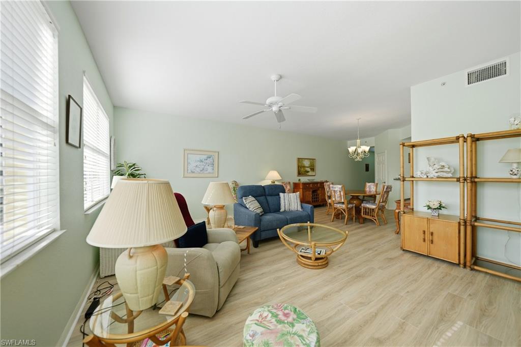 FOUNTAIN COURT - Residential