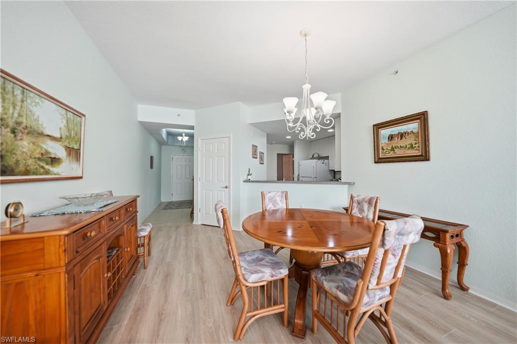 FOUNTAIN COURT - Residential