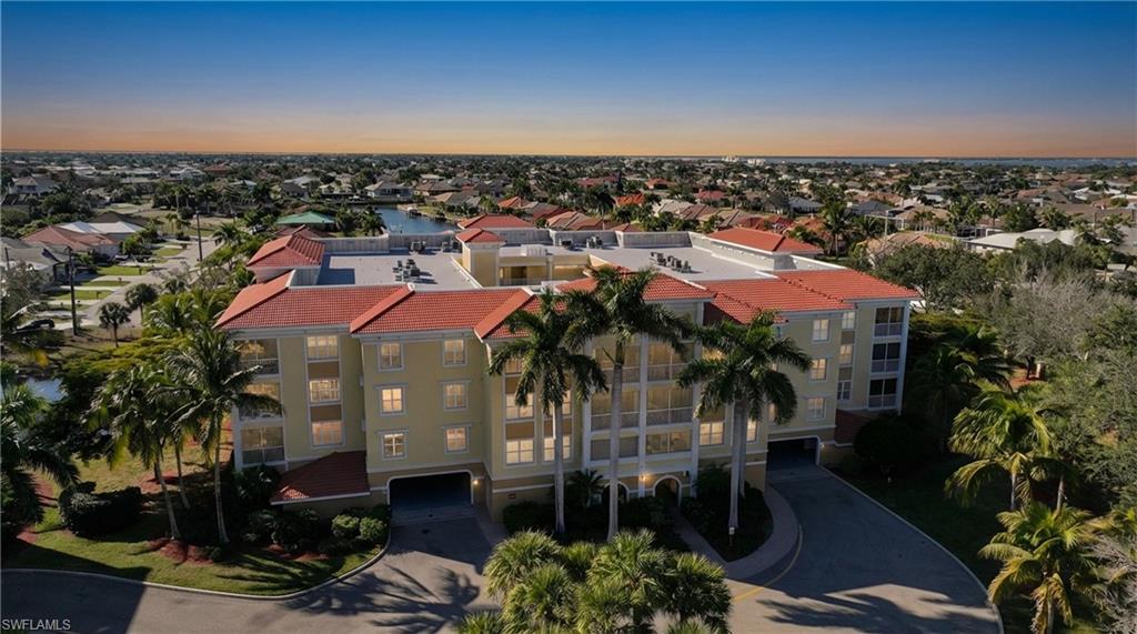 FOUNTAIN COURT - Residential