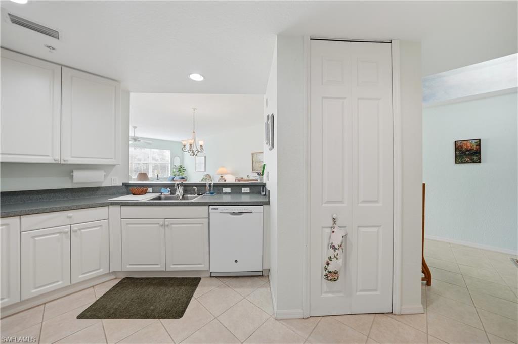 FOUNTAIN COURT - Residential