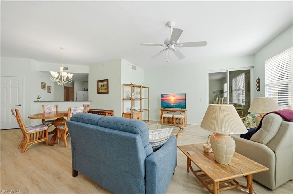 FOUNTAIN COURT - Residential