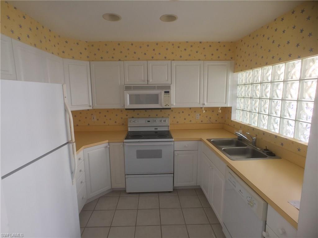 NAPLES PARK - Residential