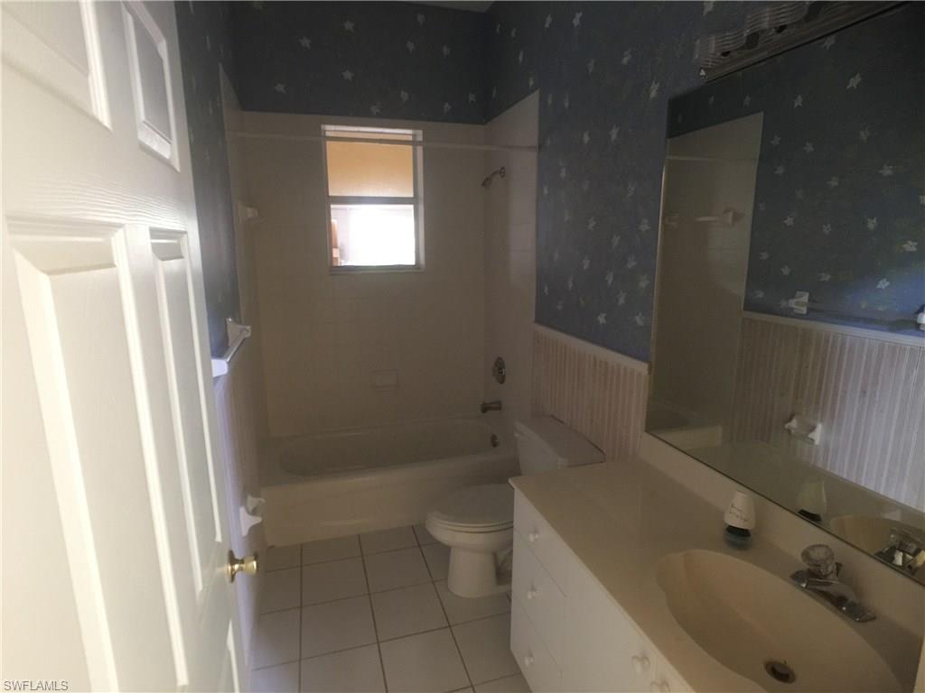 NAPLES PARK - Residential