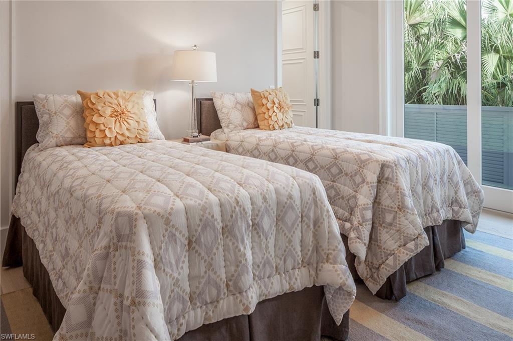 PELICAN BAY WOODS - Residential