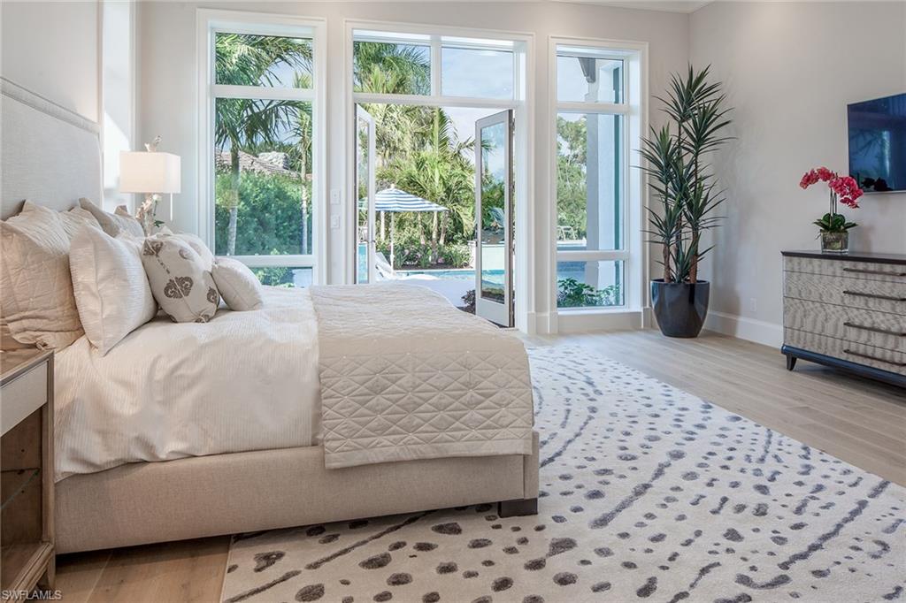 PELICAN BAY WOODS - Residential