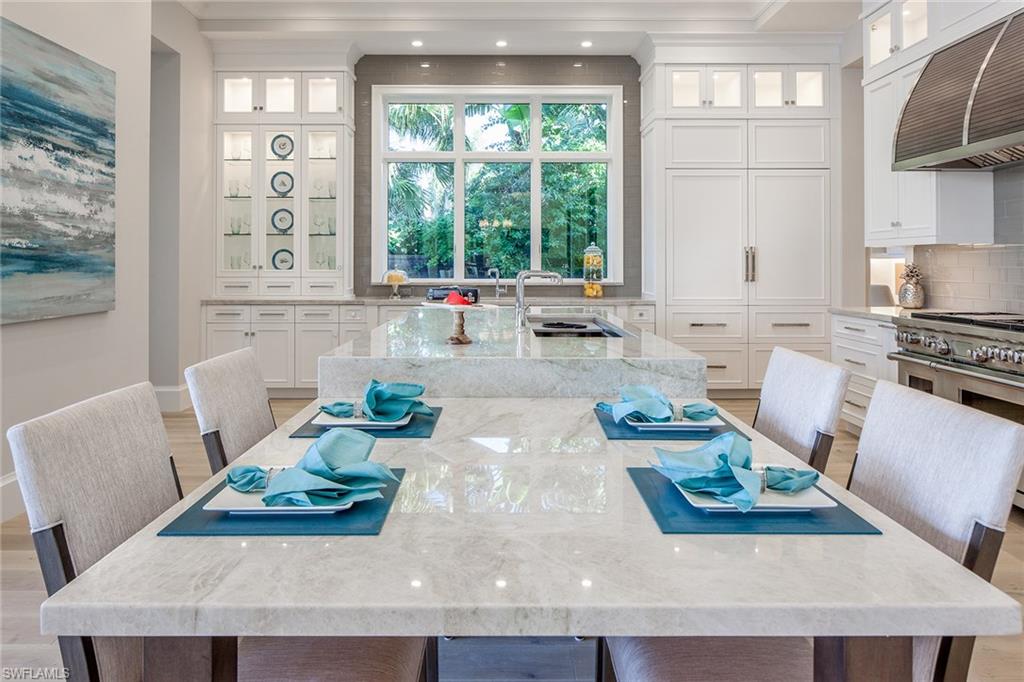 PELICAN BAY WOODS - Residential