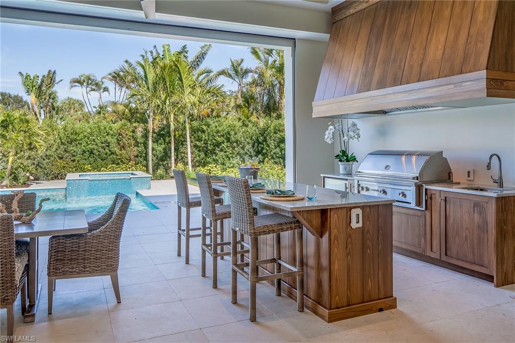 PELICAN BAY WOODS - Residential