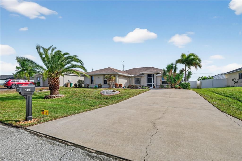 CAPE CORAL - Residential
