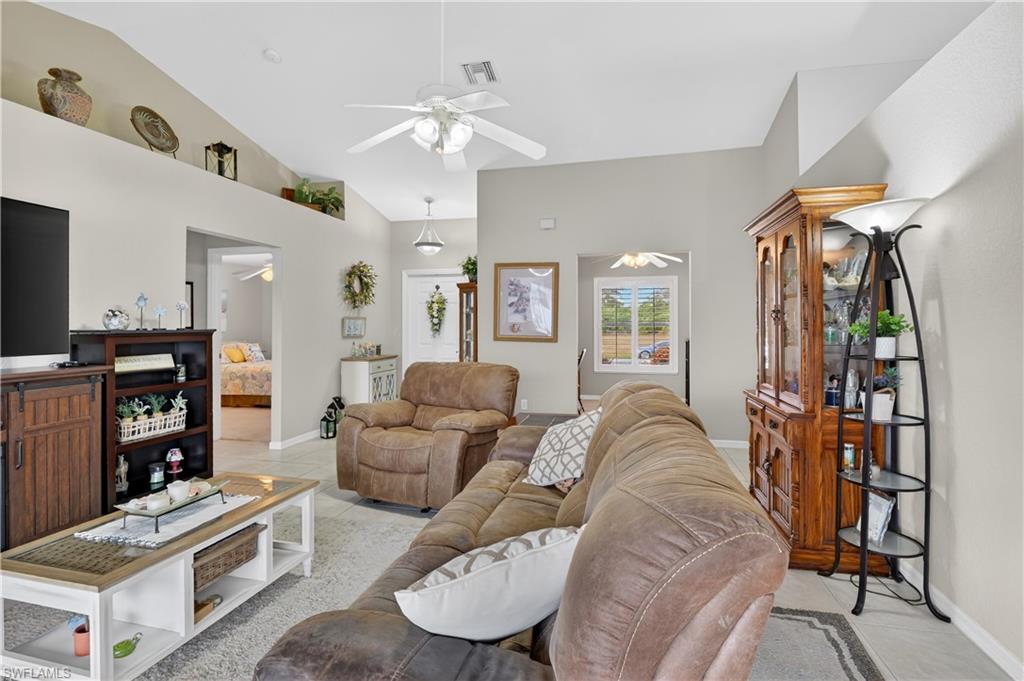 CAPE CORAL - Residential