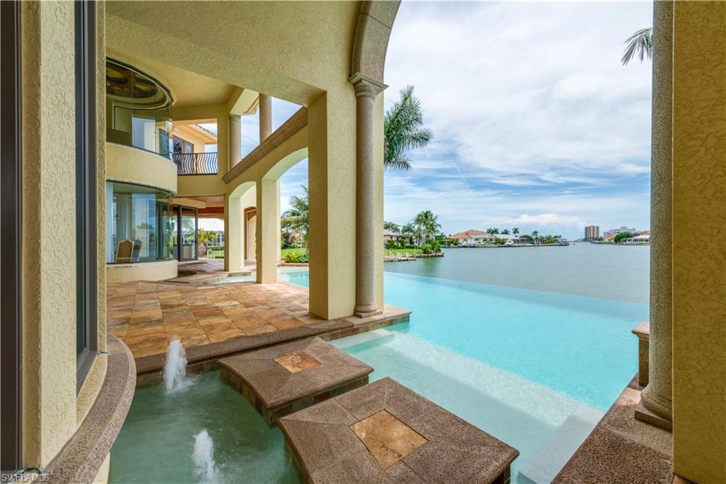 MARCO BEACH - Residential