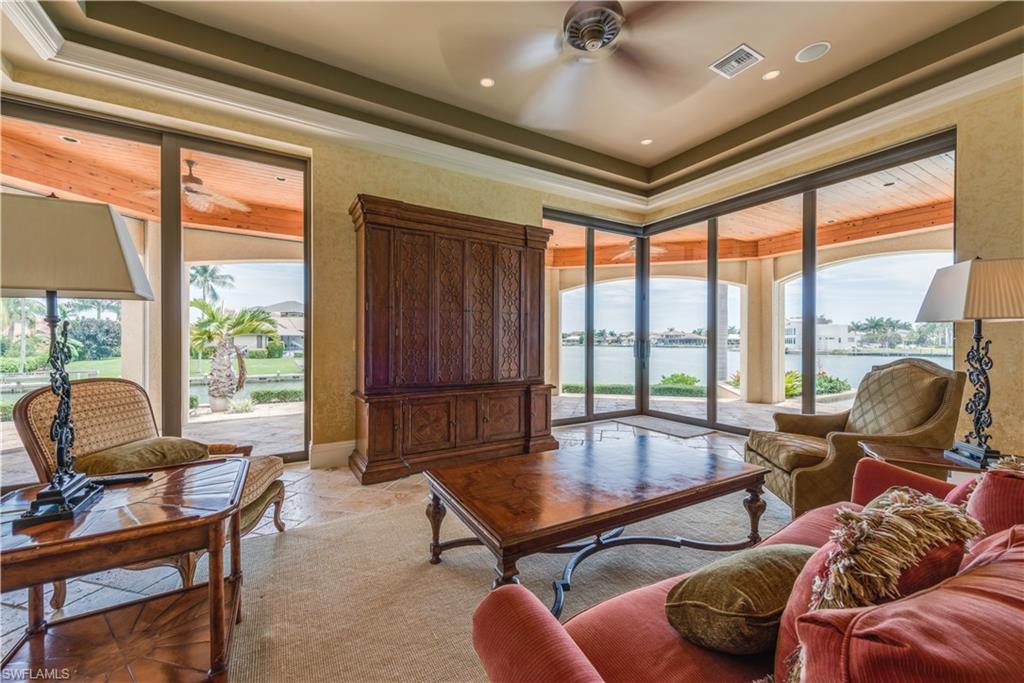 MARCO BEACH - Residential