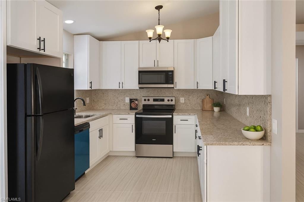 GOLDEN GATE ESTATES - Residential