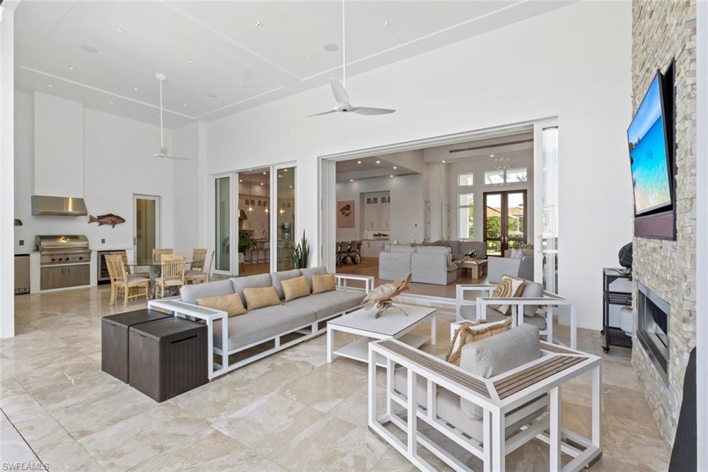 ROYAL HARBOR - Residential