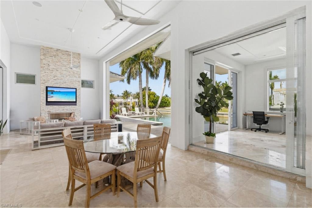 ROYAL HARBOR - Residential