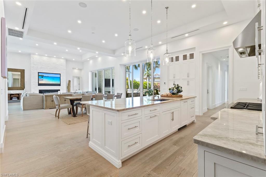 ROYAL HARBOR - Residential