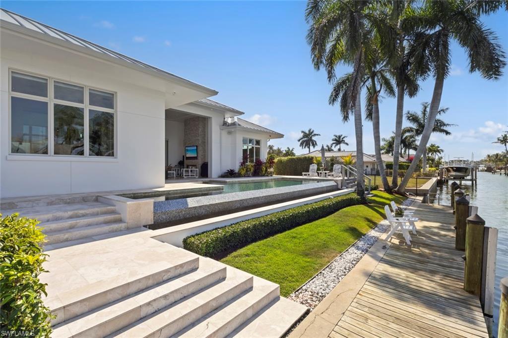 ROYAL HARBOR - Residential