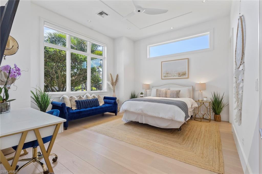 ROYAL HARBOR - Residential