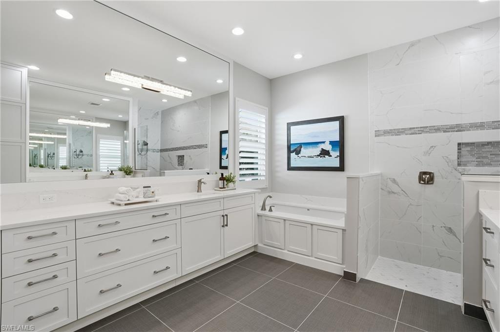 VALENCIA TRAILS - Residential