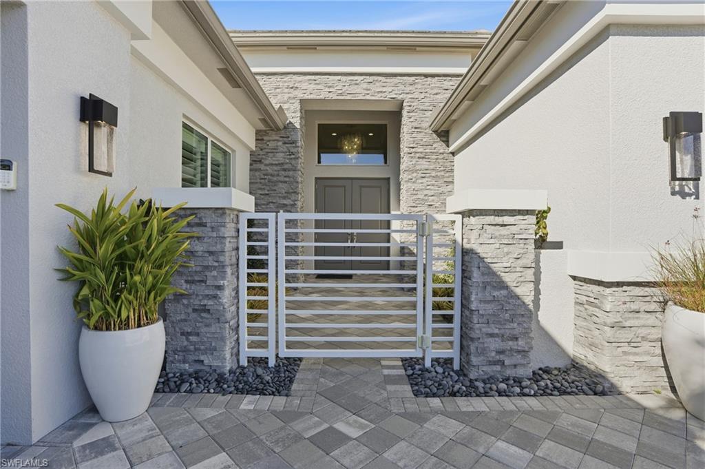 VALENCIA TRAILS - Residential