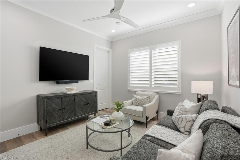 VALENCIA TRAILS - Residential