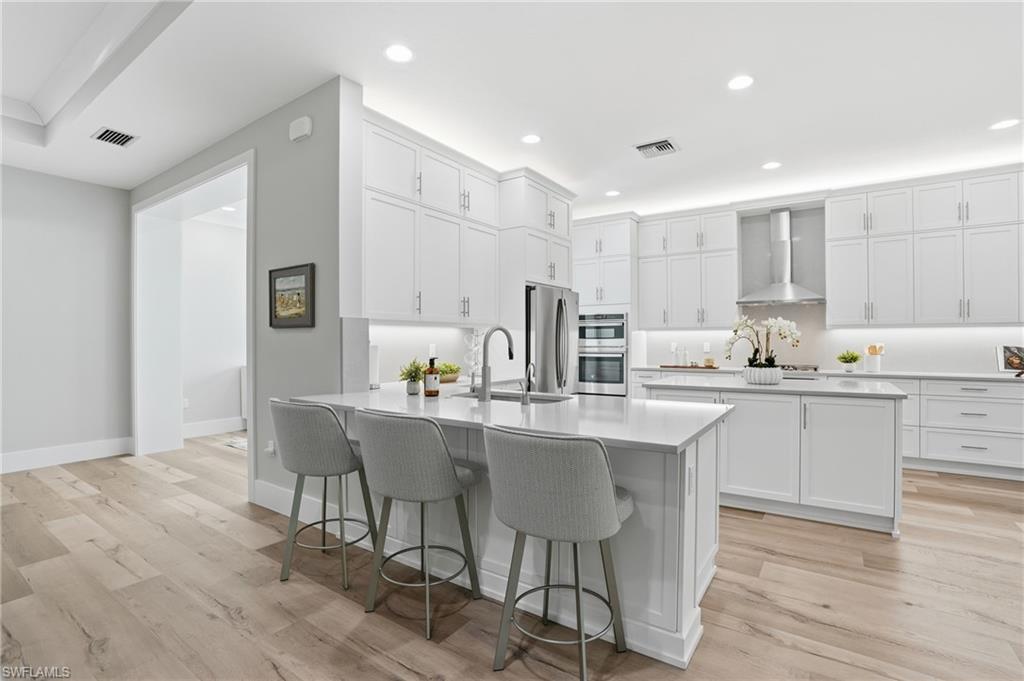 VALENCIA TRAILS - Residential