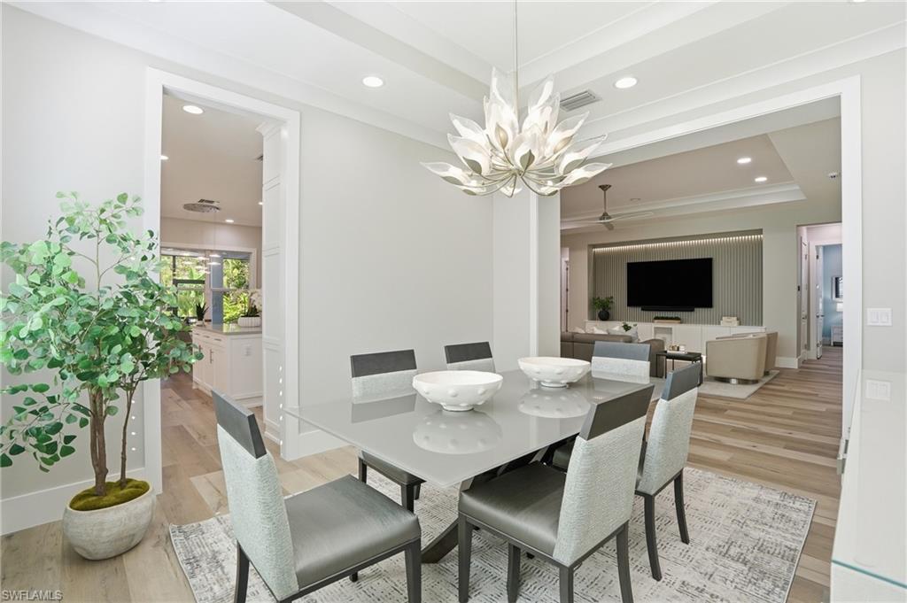 VALENCIA TRAILS - Residential