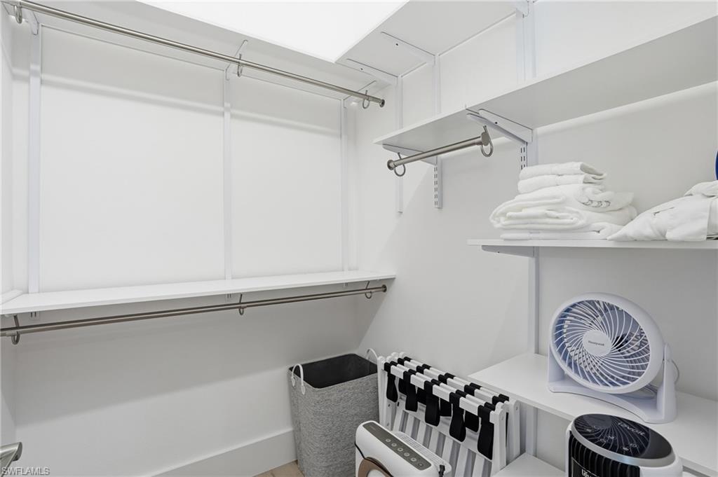 VALENCIA TRAILS - Residential